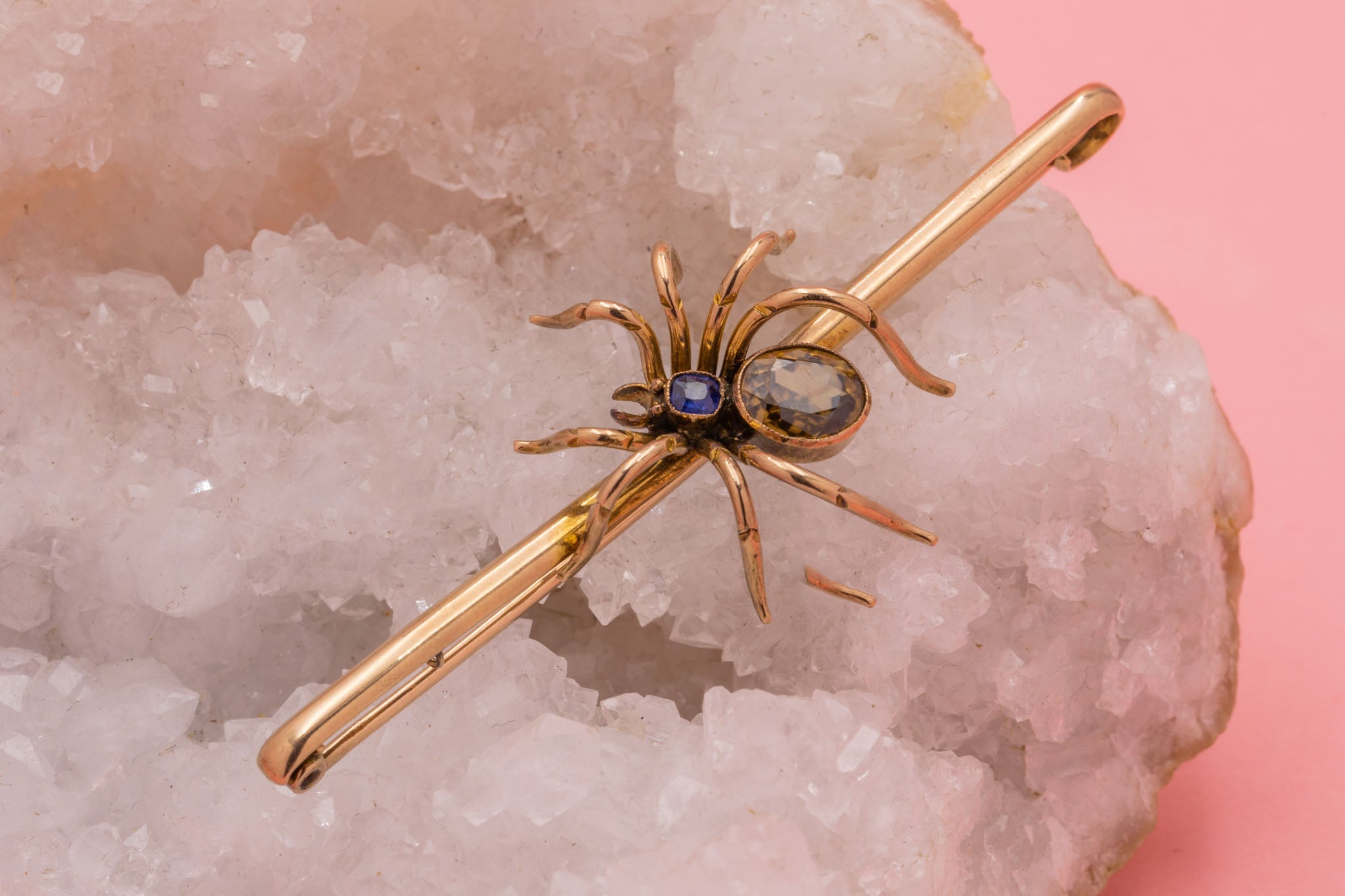 Vintage brooch spider, signed - Gem